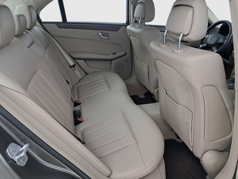 Mercedes-Benz E, 2009
