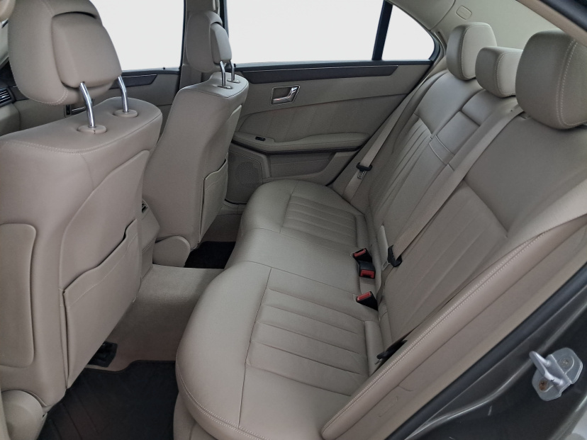 Mercedes-Benz E, 2009