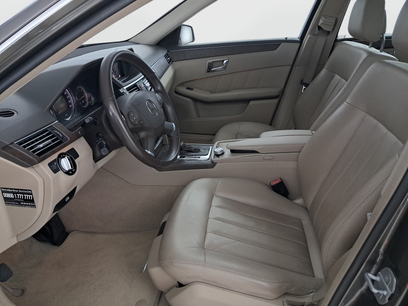 Mercedes-Benz E, 2009
