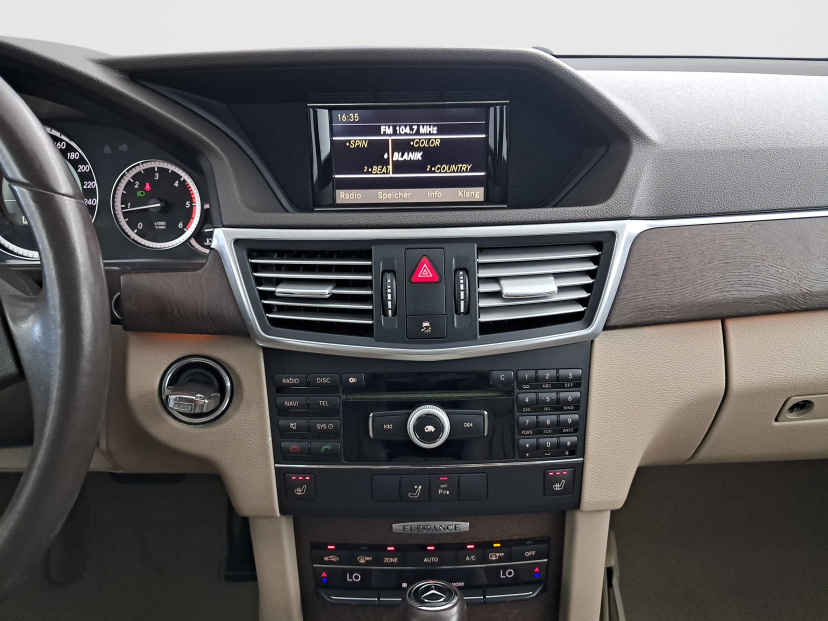 Mercedes-Benz E, 2009