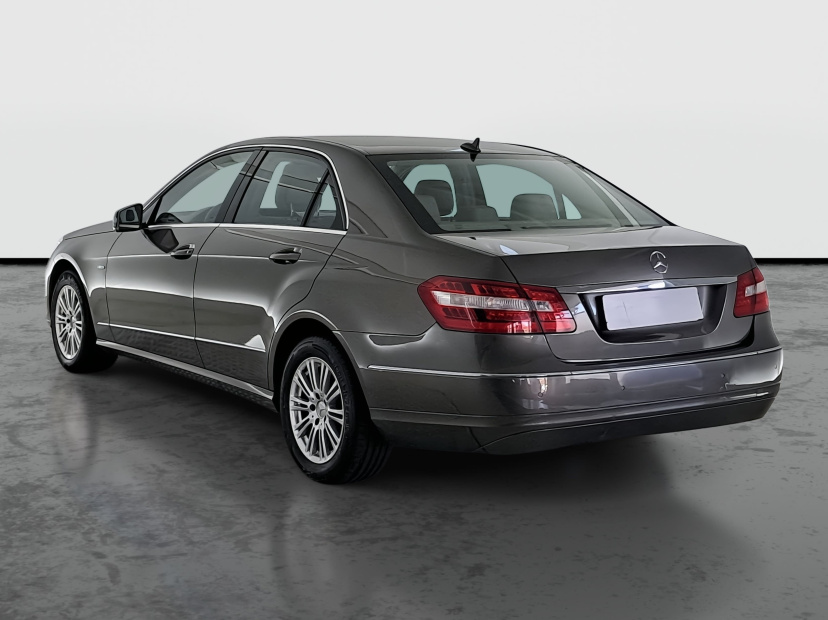 Mercedes-Benz E, 2009