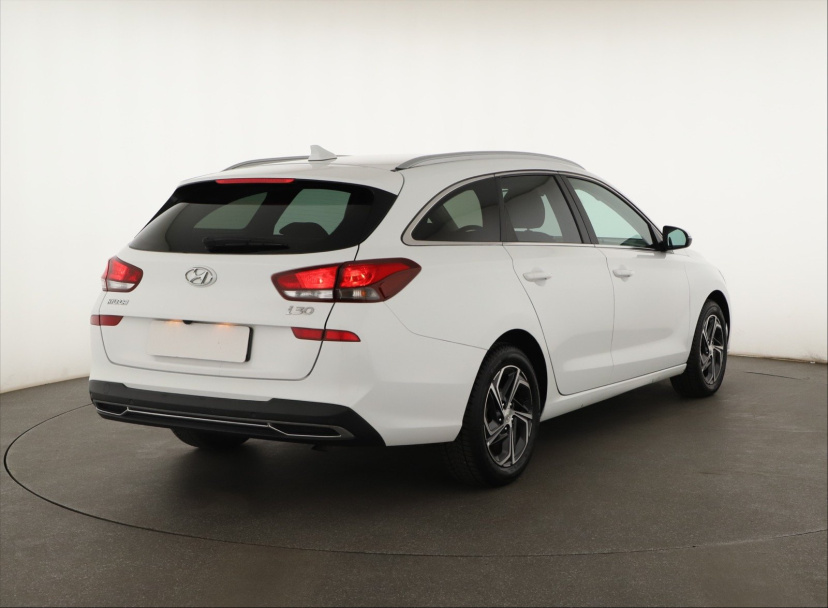 Hyundai i30, 2022