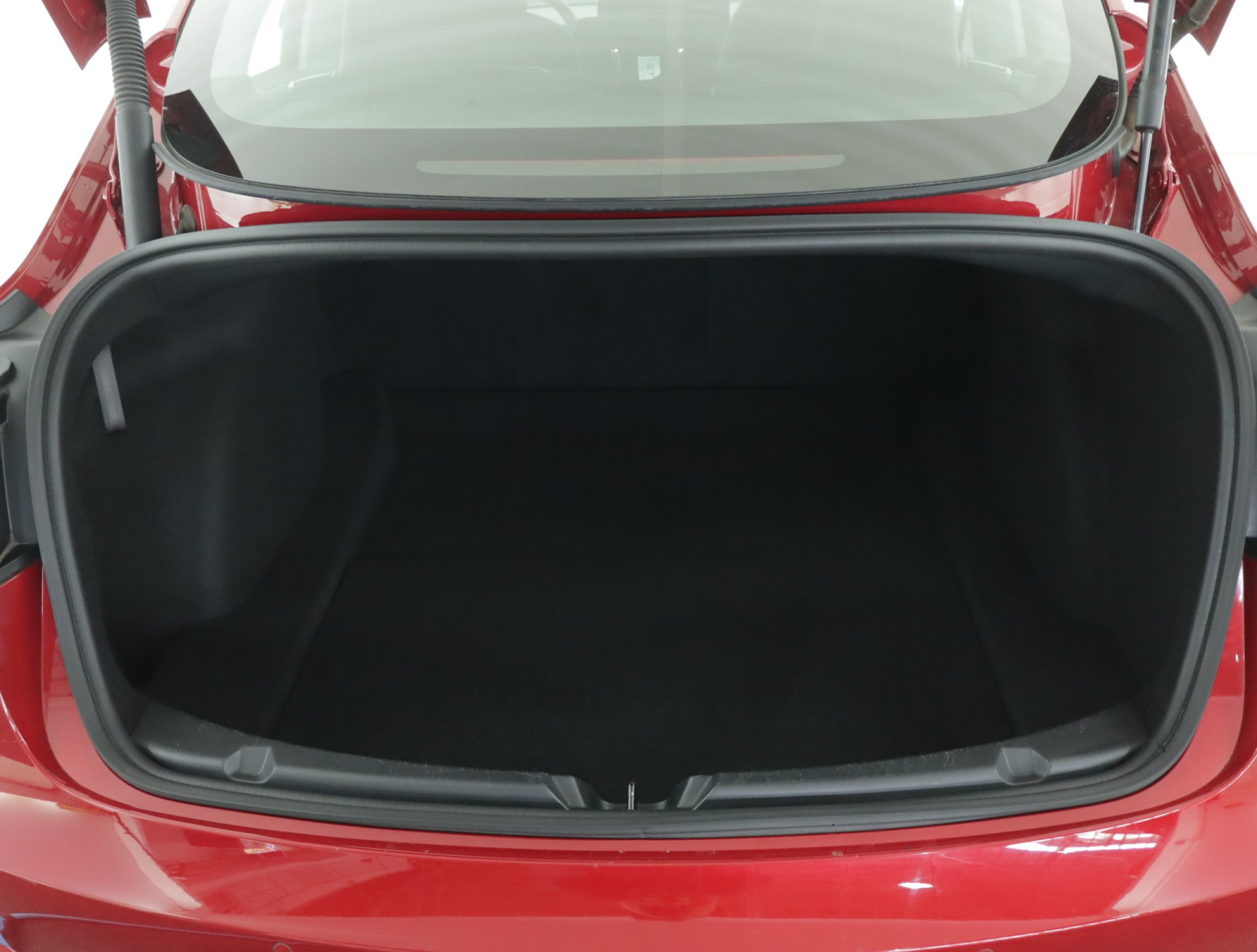 Tesla Model 3 Long Range AWD – fotografie 20