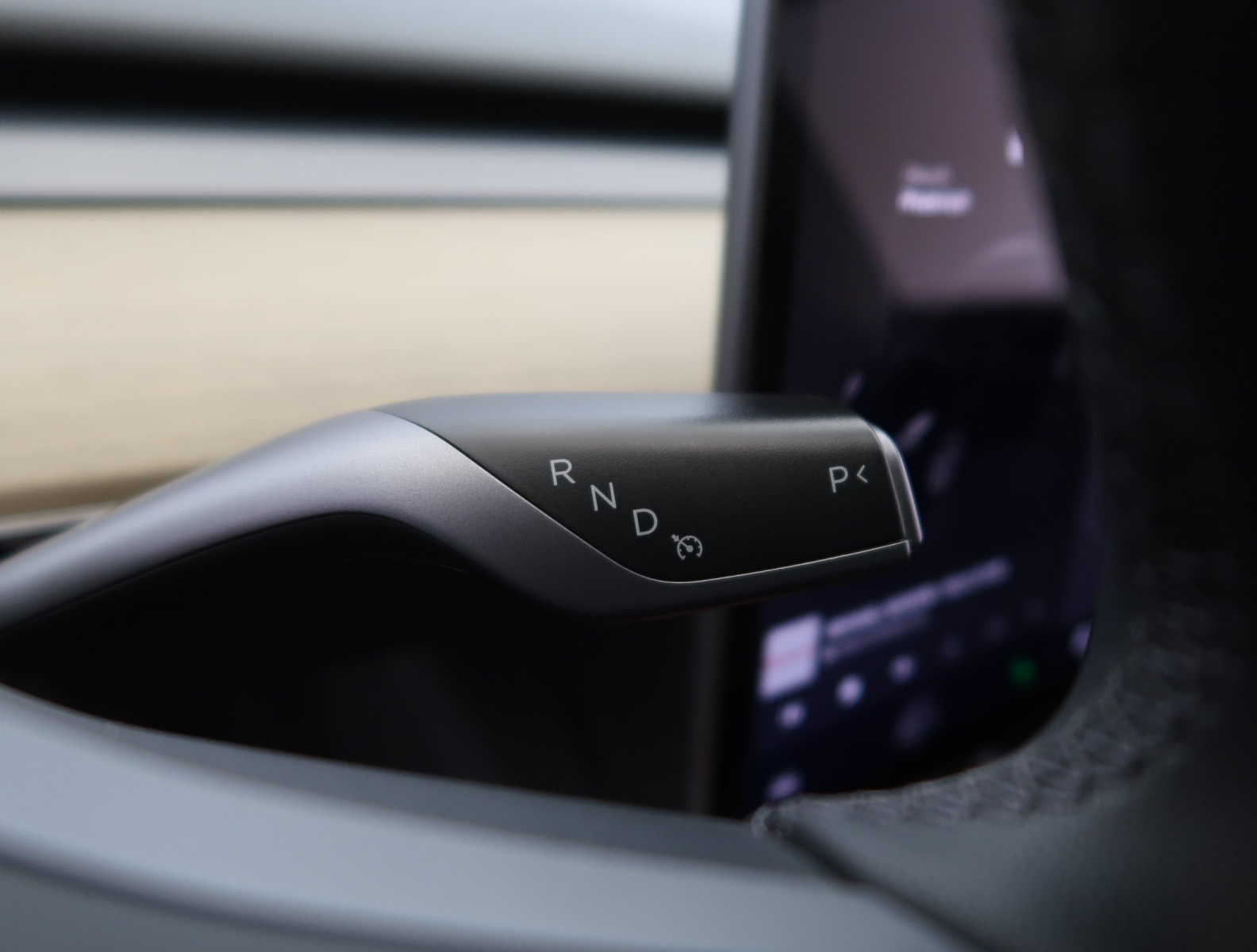 Tesla Model Y Standard Range – fotografie 18