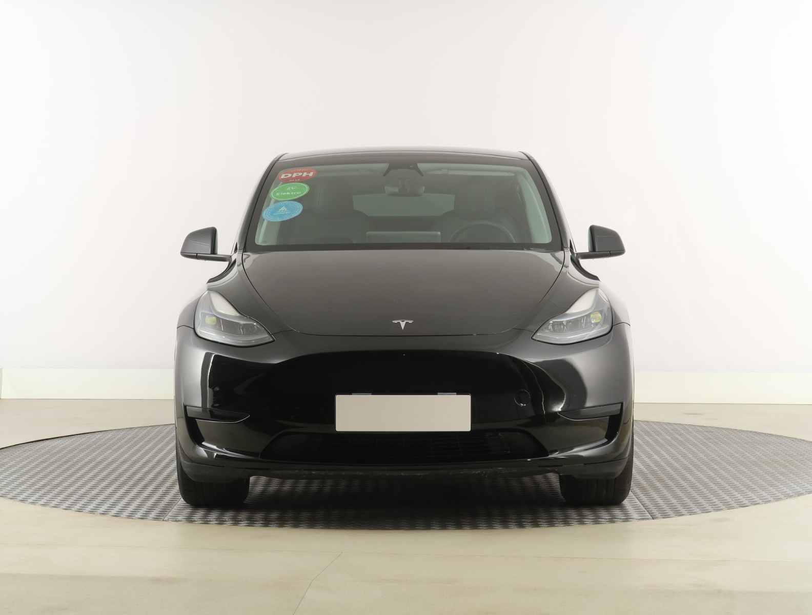 Tesla Model Y Standard Range – fotografie 2