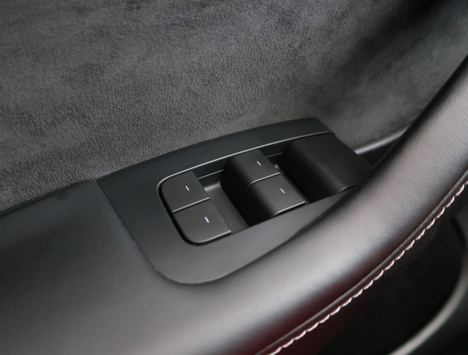 Tesla Model Y Standard Range – fotografie 25