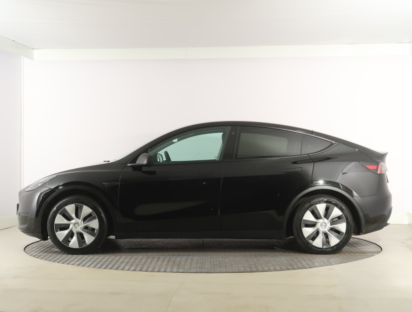 Tesla Model Y, 2023