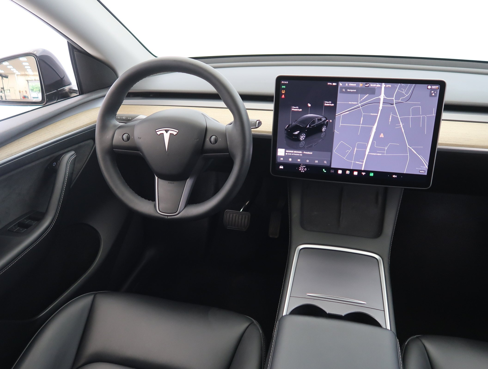 Tesla Model Y Standard Range – fotografie 9