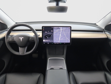 Tesla Model Y - 2023