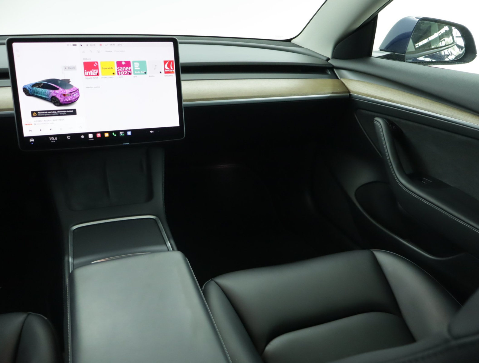 Tesla Model 3 Long Range AWD – fotografie 11