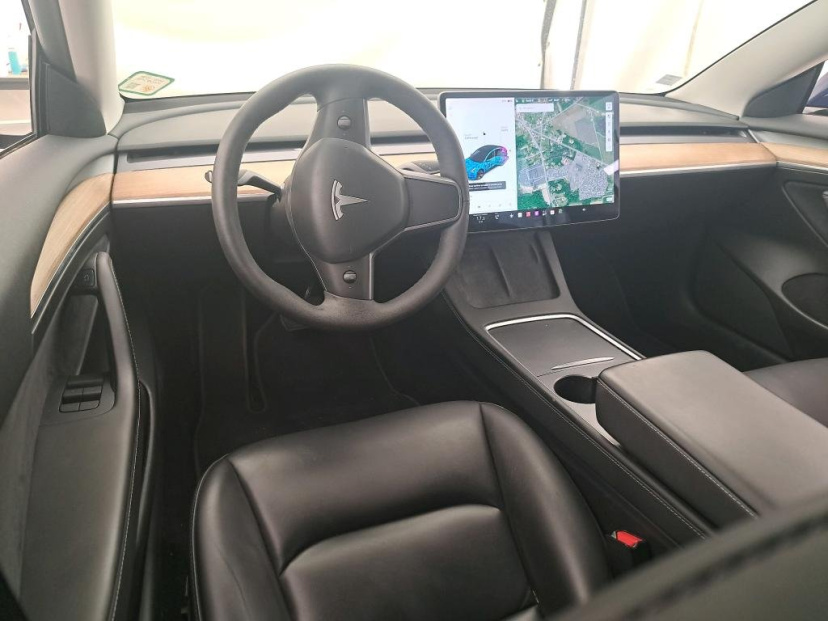 Tesla Model 3, 2021