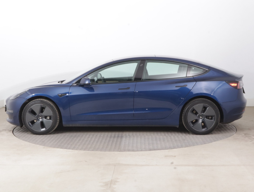 Tesla Model 3, 2021
