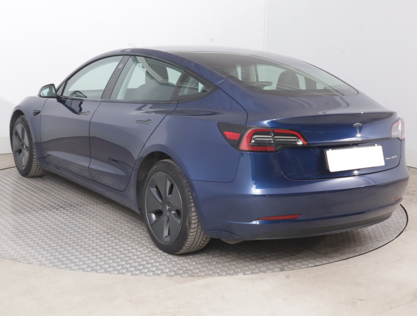 Tesla Model 3, 2021