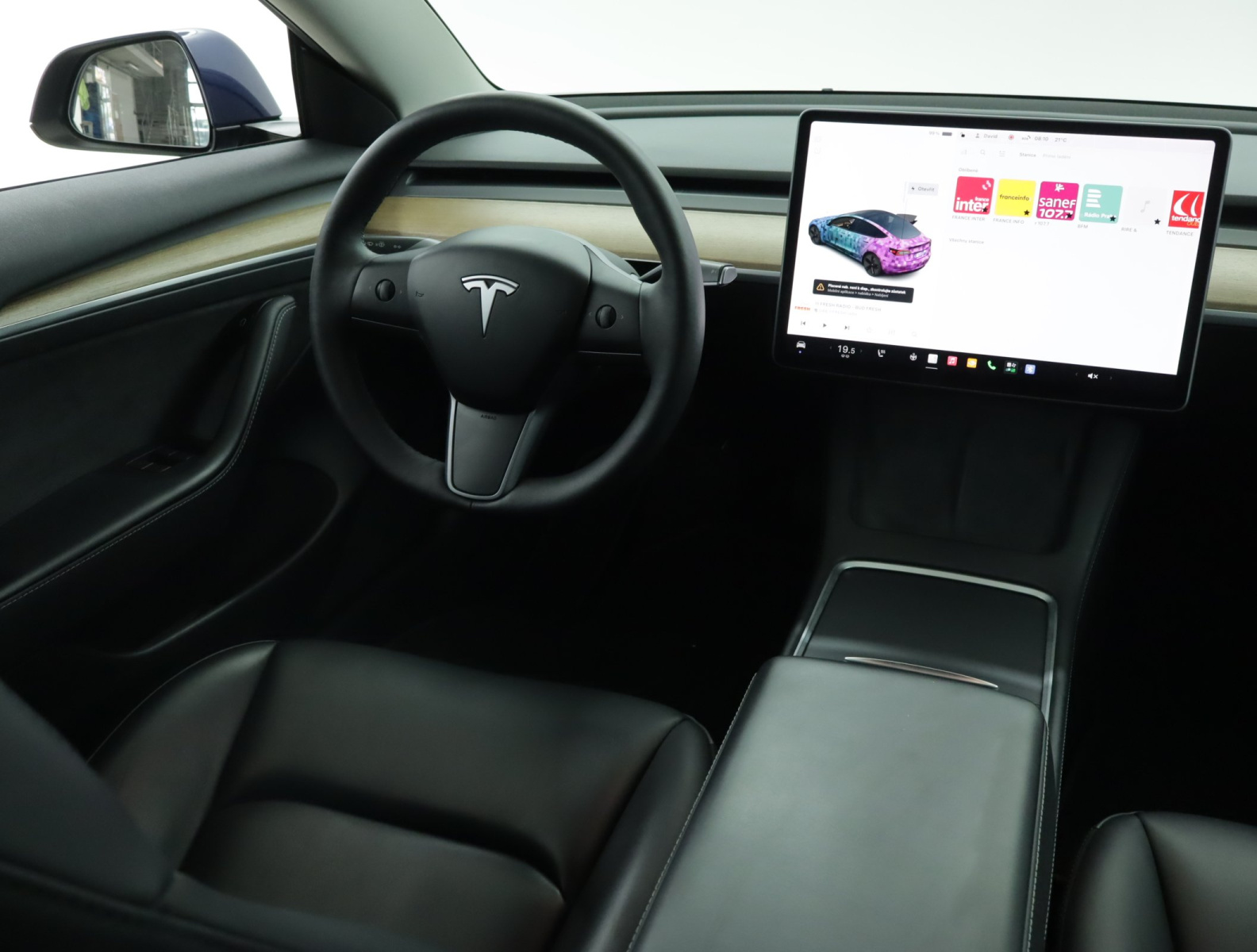 Tesla Model 3 Long Range AWD – fotografie 9