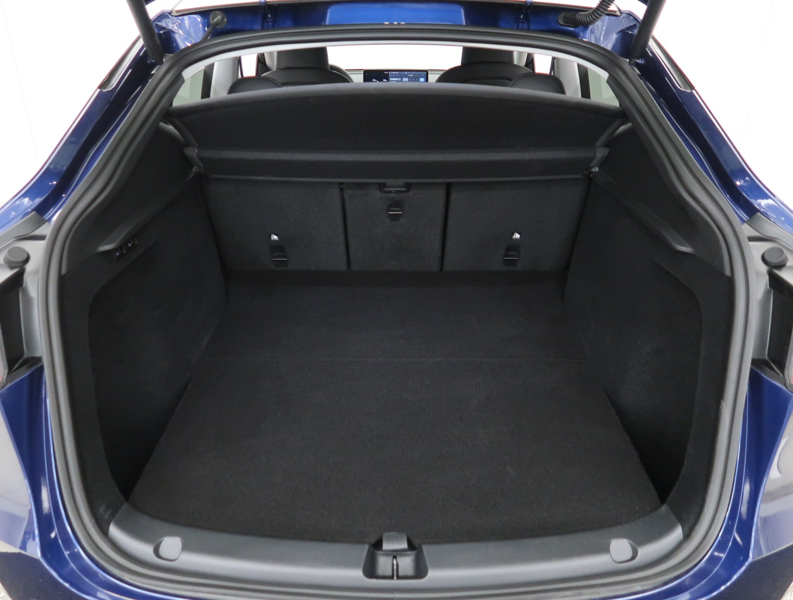 Tesla Model Y Standard Range – fotografie 19
