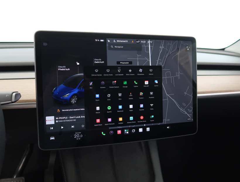 Tesla Model Y, 2024