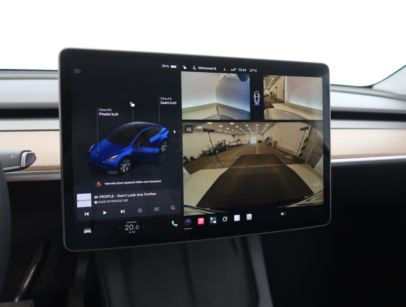 Tesla Model Y, 2024