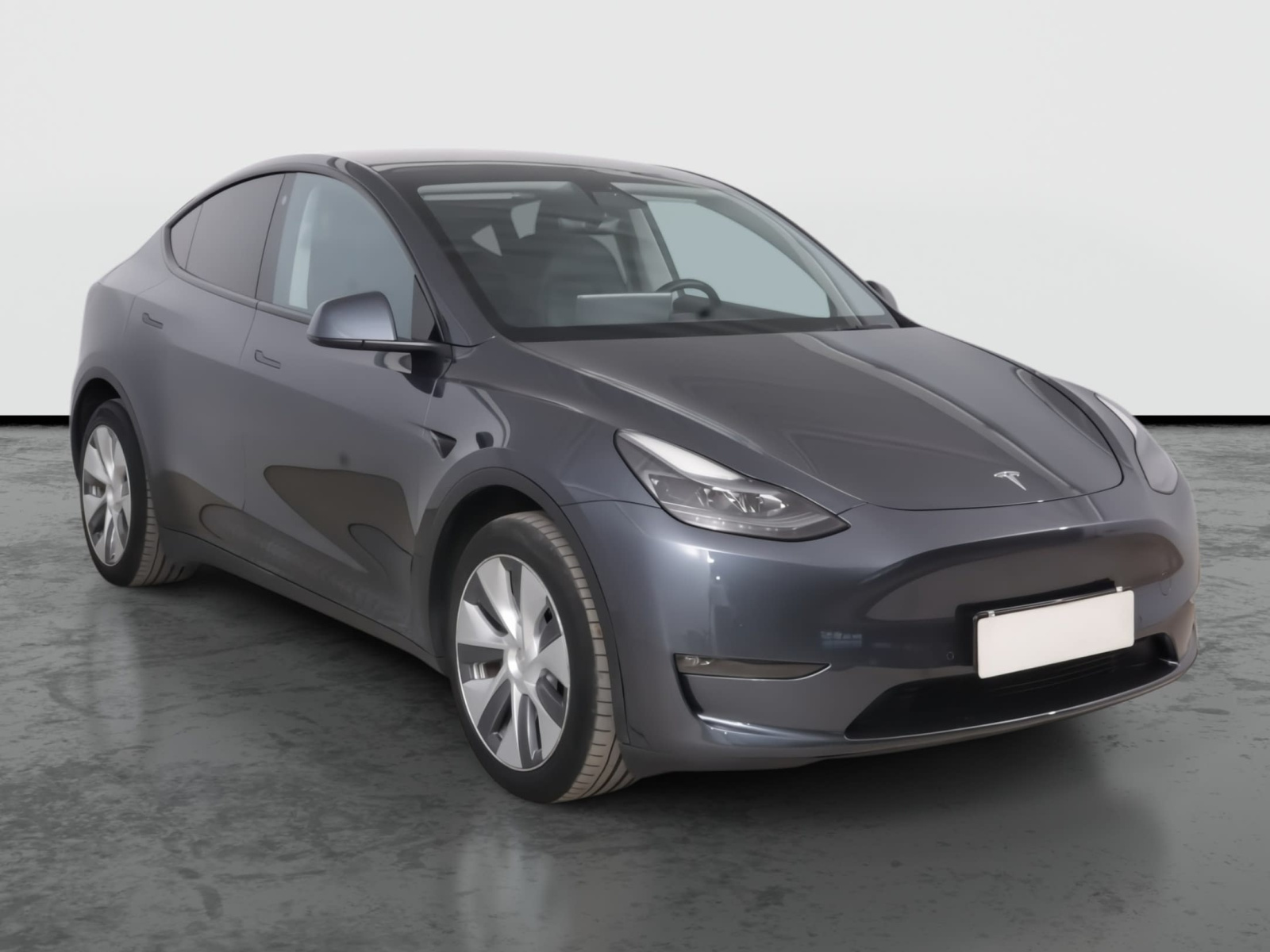 Tesla Model Y Long Range AWD – fotografie 1