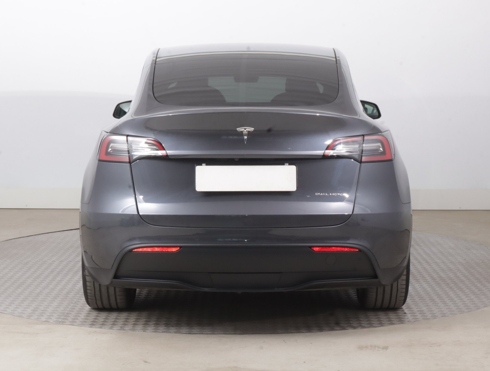 Tesla Model Y - 2022
