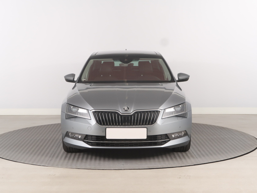 Škoda Superb, 2016
