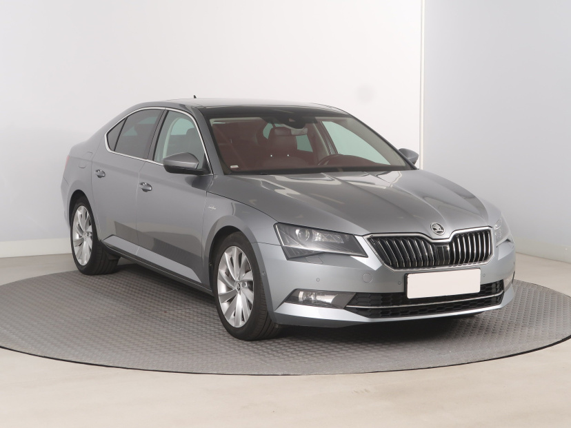 Škoda Superb, 2016