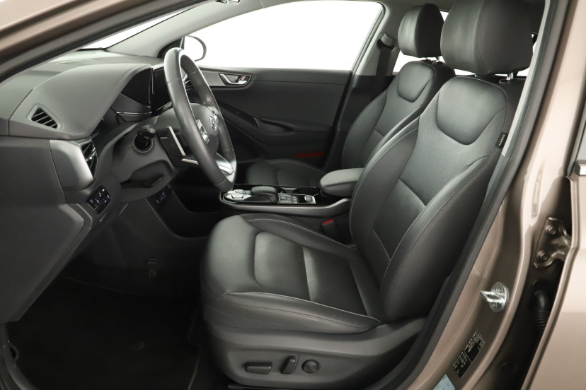 Hyundai Ioniq, 2021