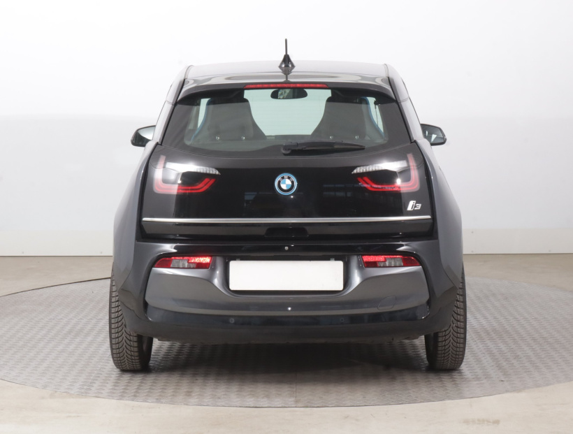 BMW i3, 2022