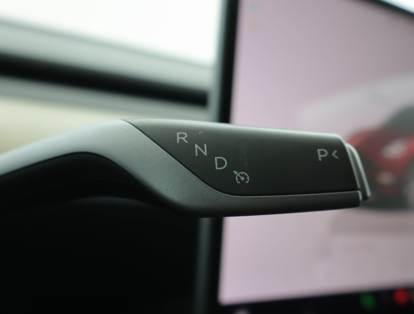 Tesla Model Y Standard Range – fotografie 19