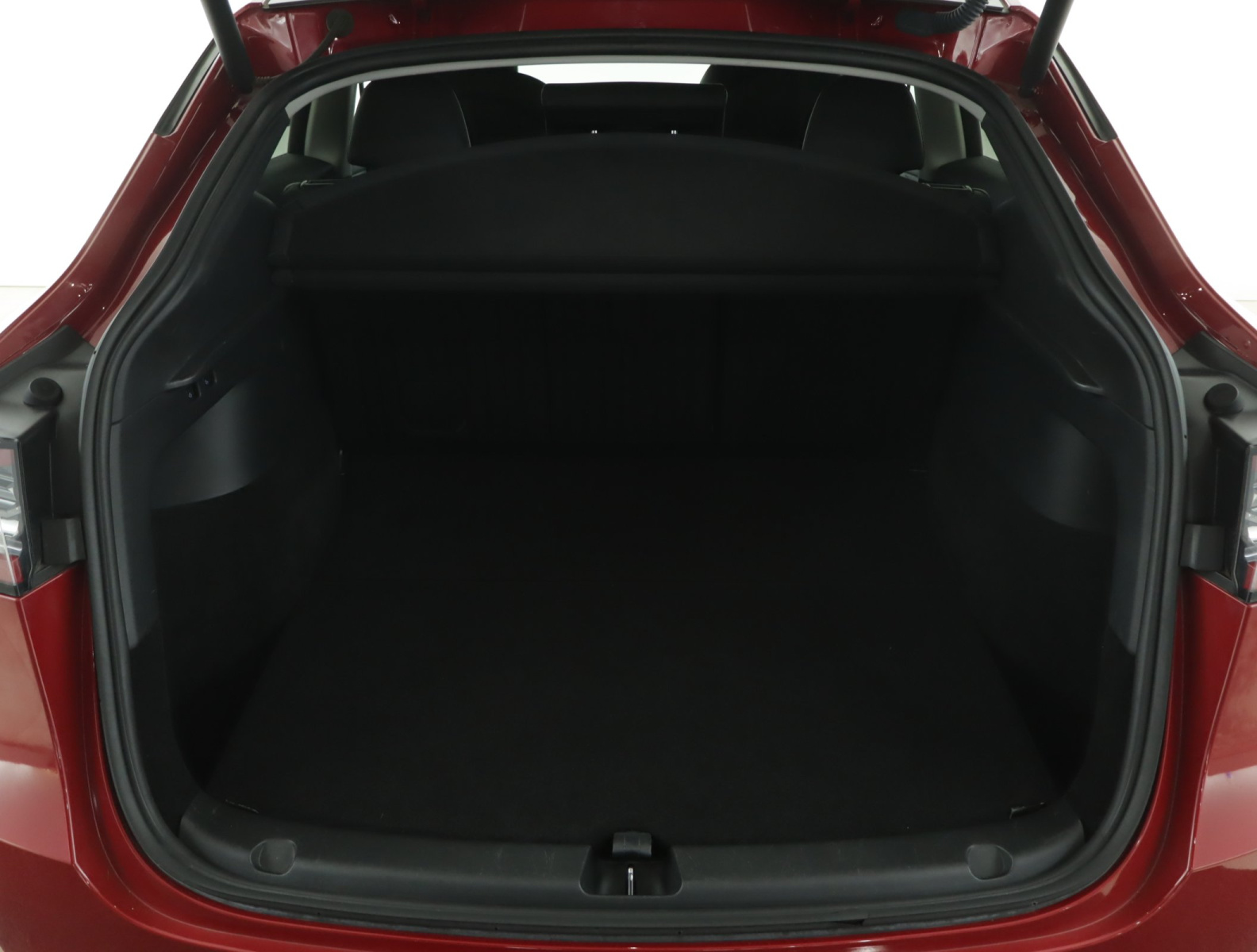 Tesla Model Y Standard Range – fotografie 20