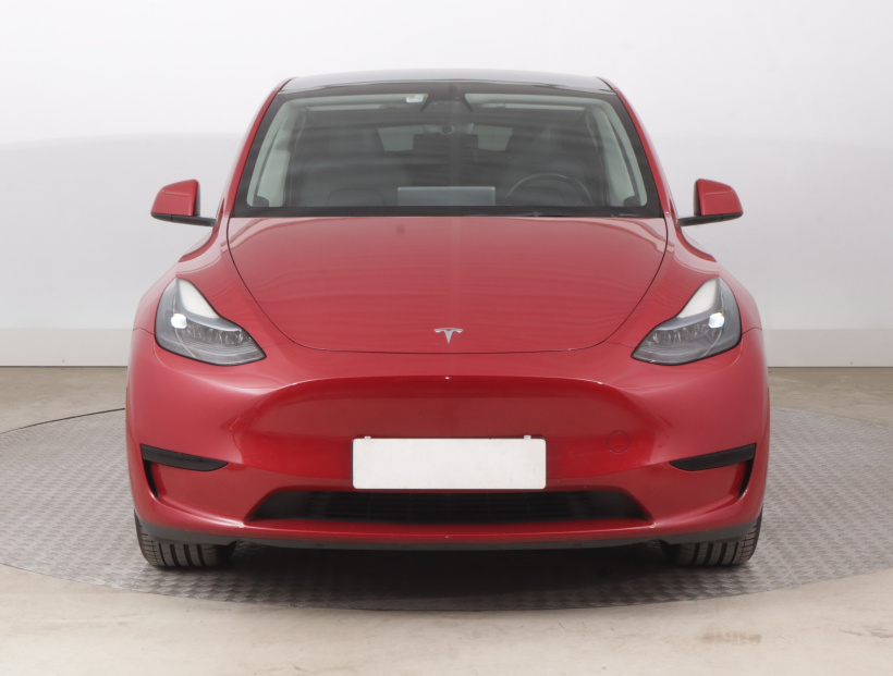 Tesla Model Y, 2022