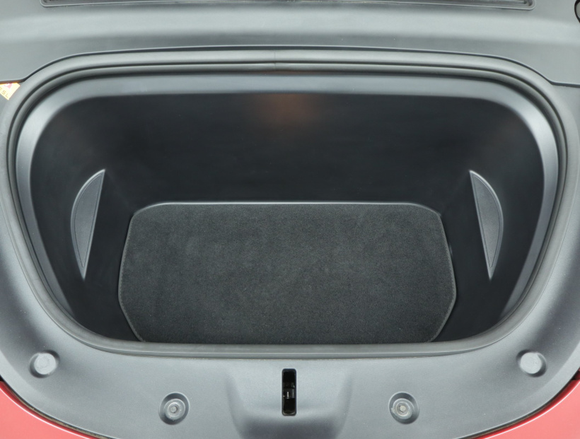Tesla Model Y, 2022