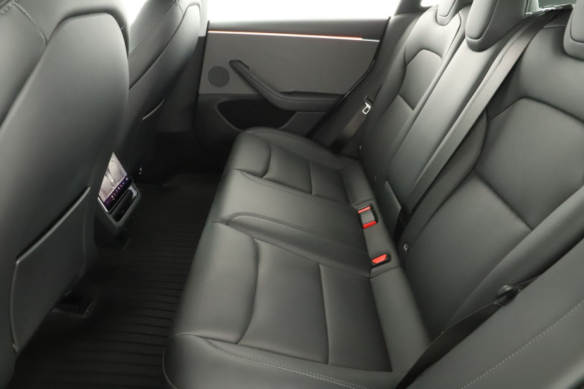Tesla Model 3, 2024