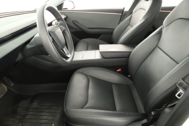 Tesla Model 3 - 2024