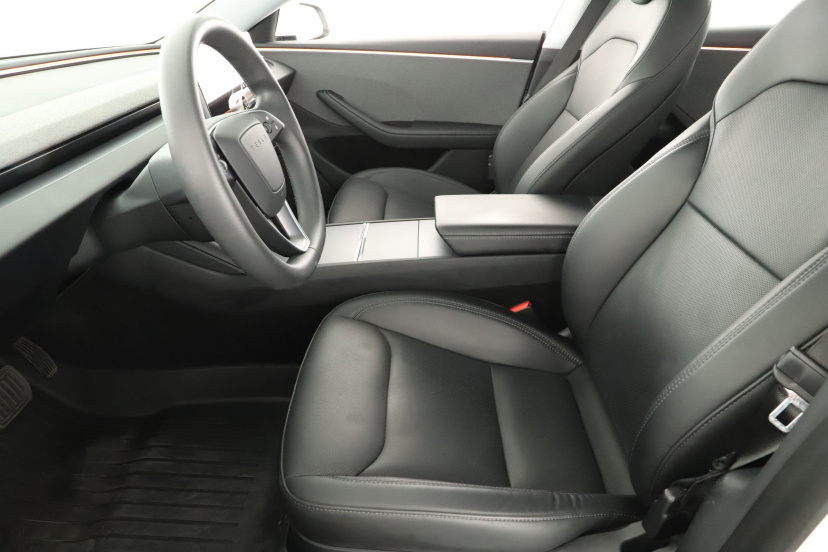 Tesla Model 3, 2024