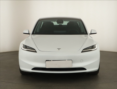 Tesla Model 3 - 2024