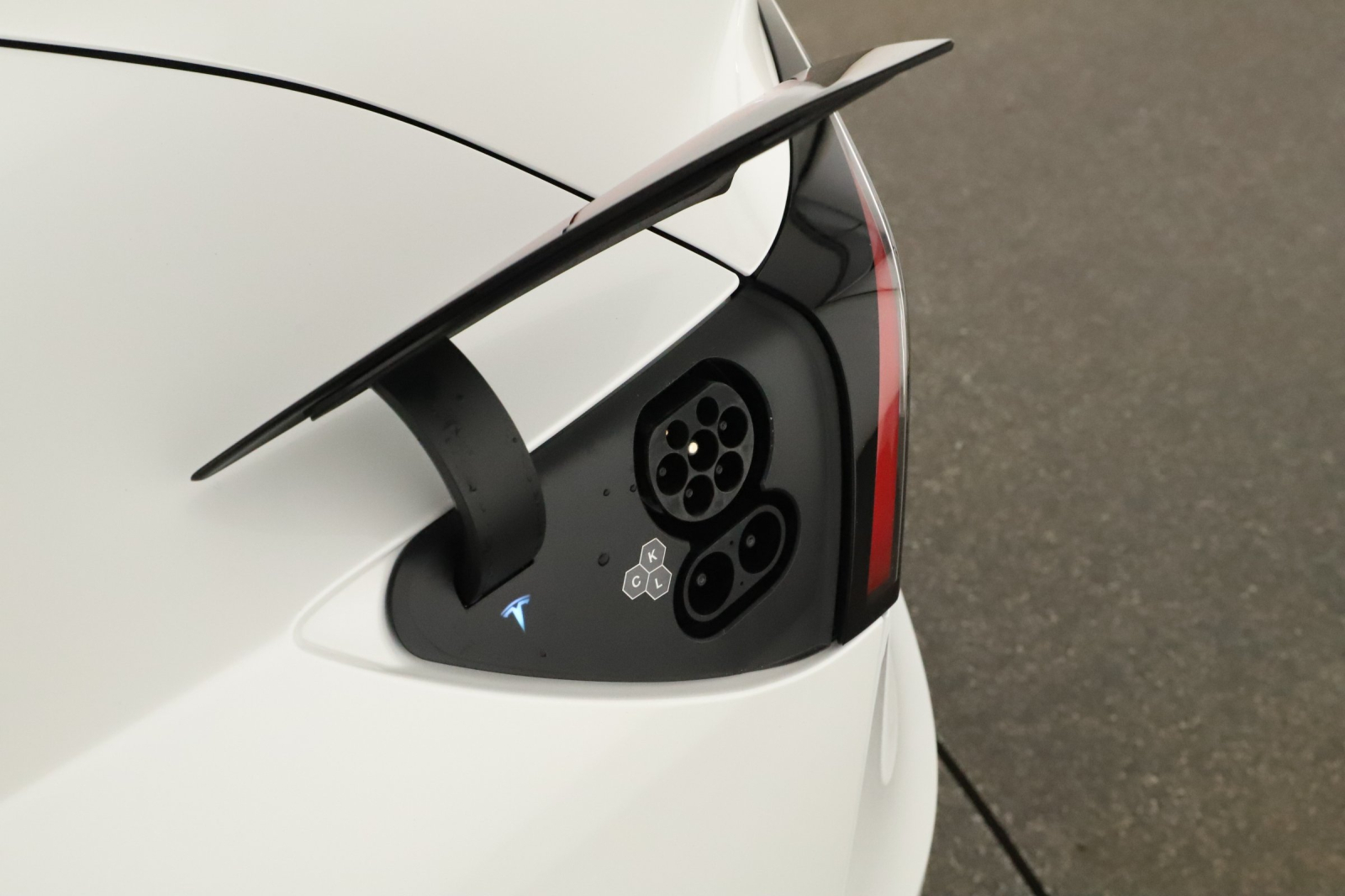 Tesla Model 3 - 2024