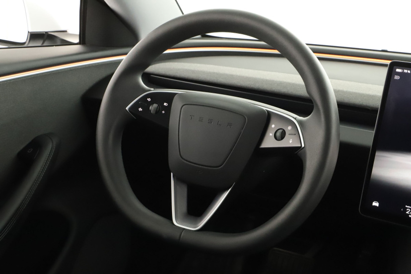 Tesla Model 3, 2024