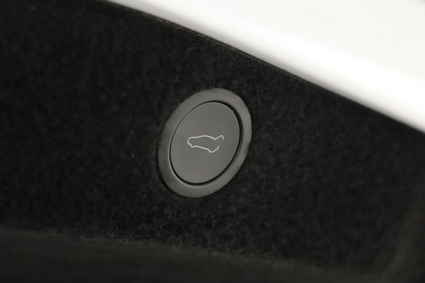 Tesla Model 3, 2024
