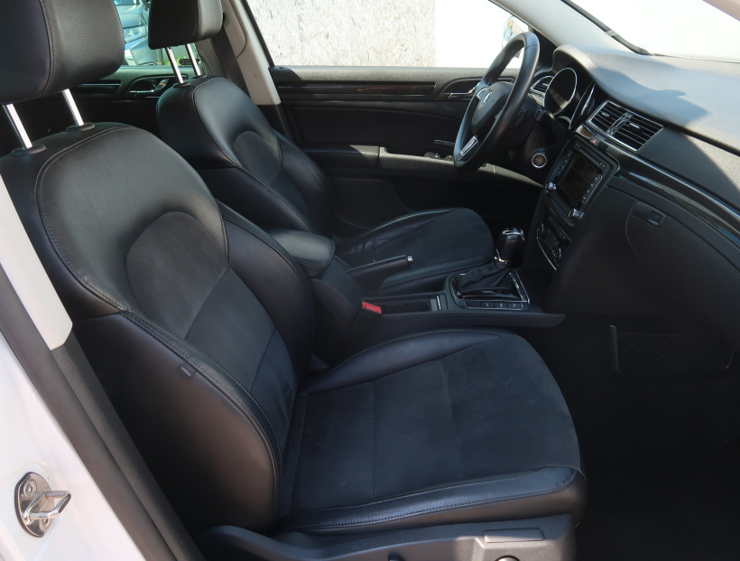 Škoda Superb, 2014