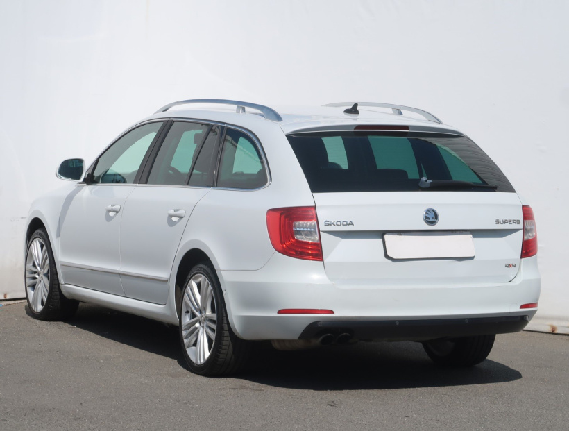 Škoda Superb, 2014