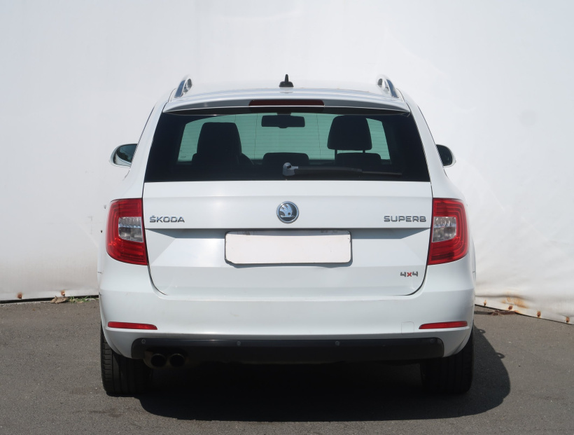 Škoda Superb, 2014