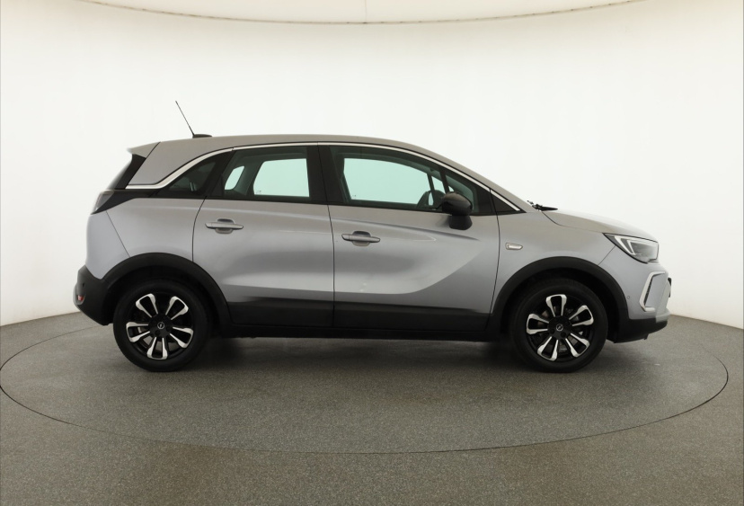 Opel Crossland, 2022