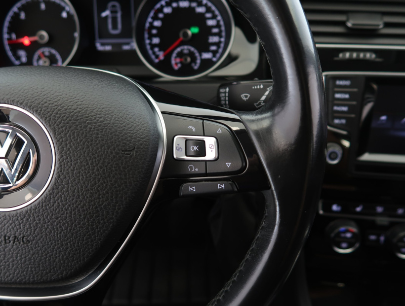 Volkswagen Golf, 2015