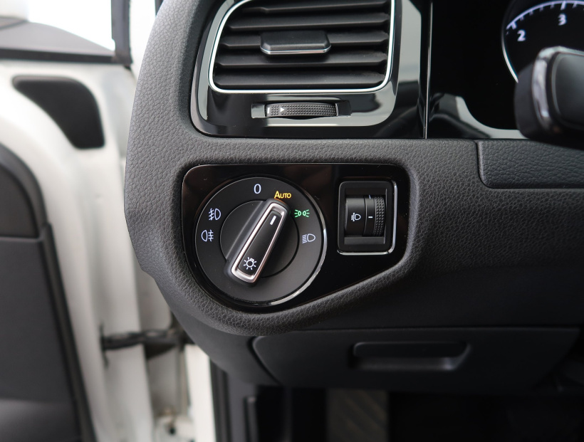 Volkswagen Golf, 2015