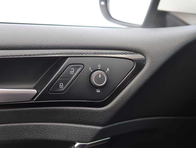 Volkswagen Golf, 2015