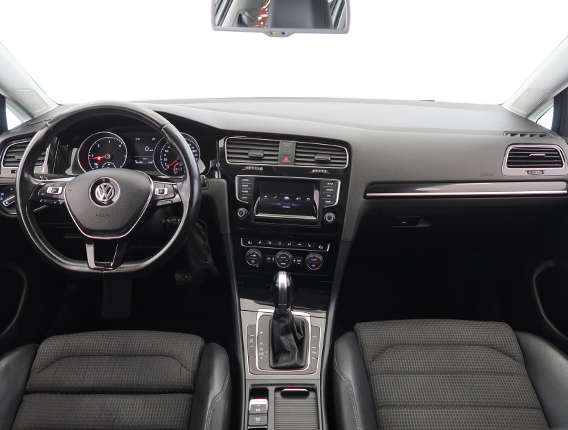 Volkswagen Golf, 2015