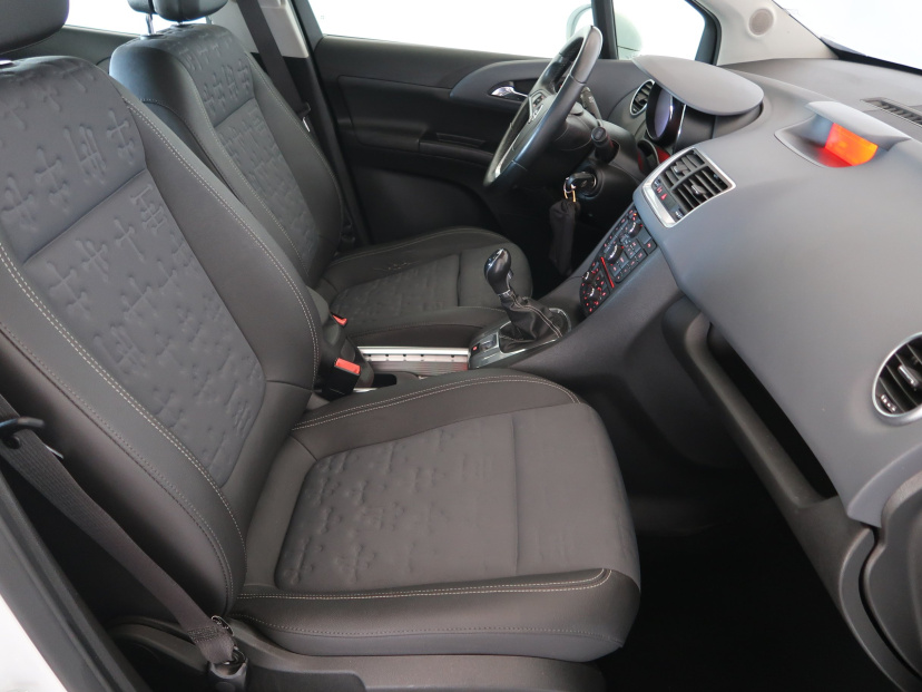Opel Meriva, 2012