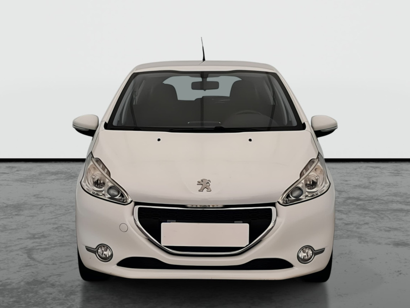 Peugeot 208, 2015