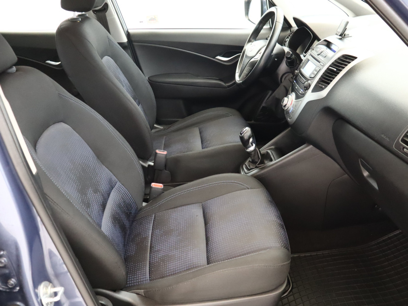 Hyundai ix20, 2012