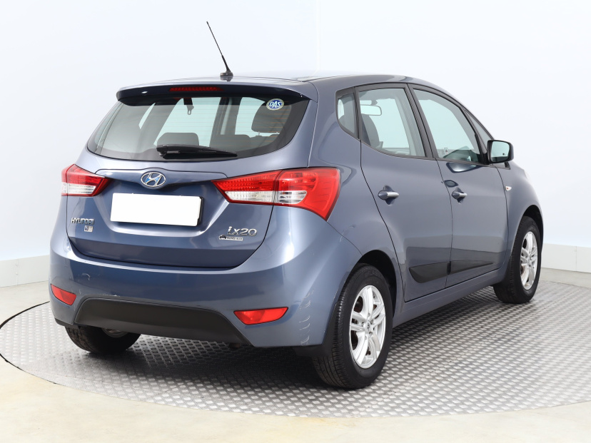 Hyundai ix20, 2012